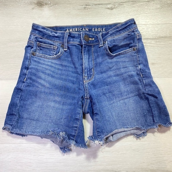 American Eagle Stretch Denim Midi Short, Medium Wash, Size 0 - Picture 1 of 9